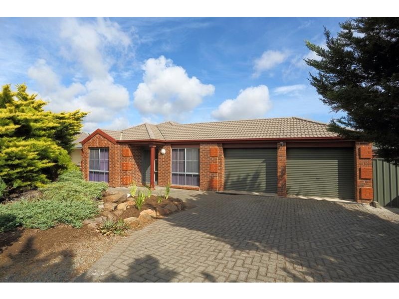 42 Investigator Drive, Woodcroft SA 5162