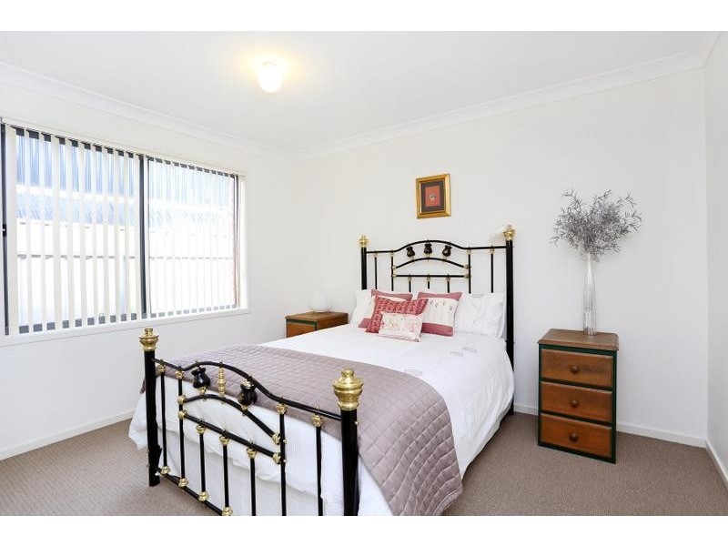 42 Investigator Drive, Woodcroft SA 5162