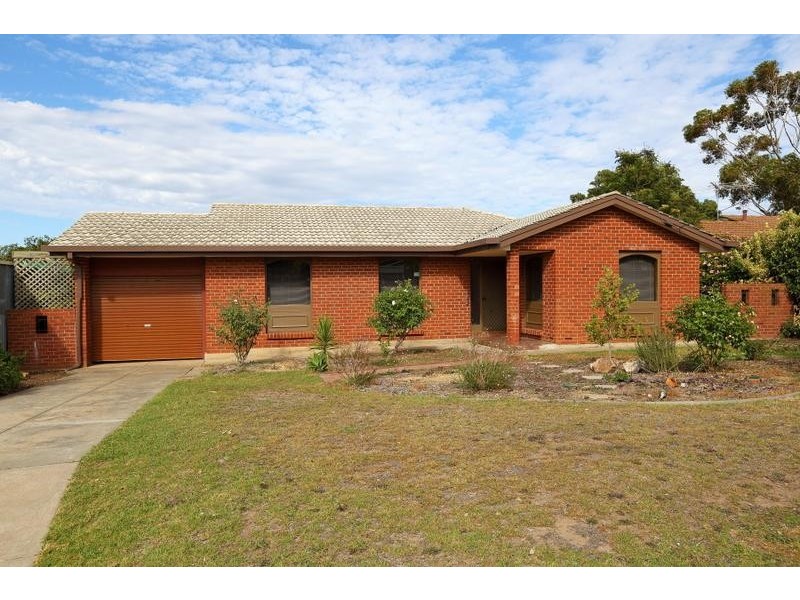 4 Ardross Crescent, Morphett Vale SA 5162