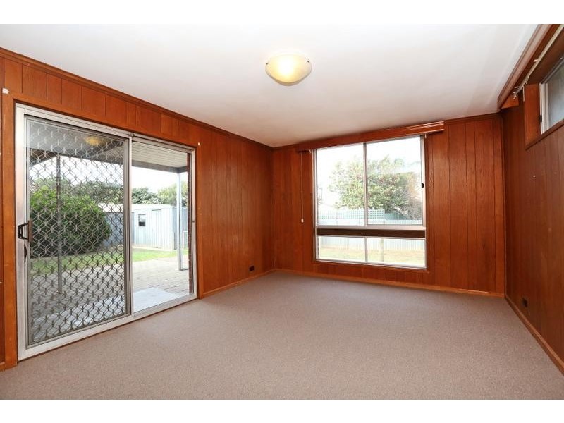 4 Ardross Crescent, Morphett Vale SA 5162