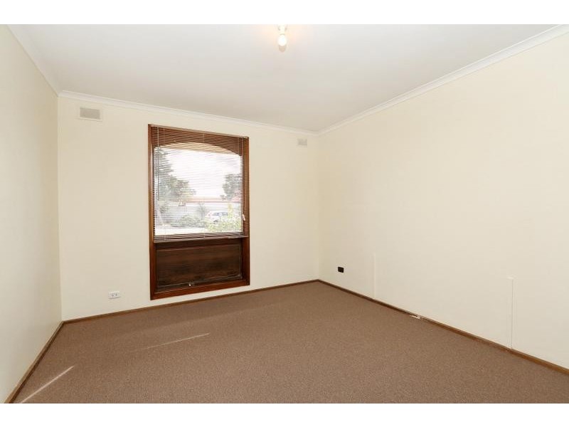 4 Ardross Crescent, Morphett Vale SA 5162