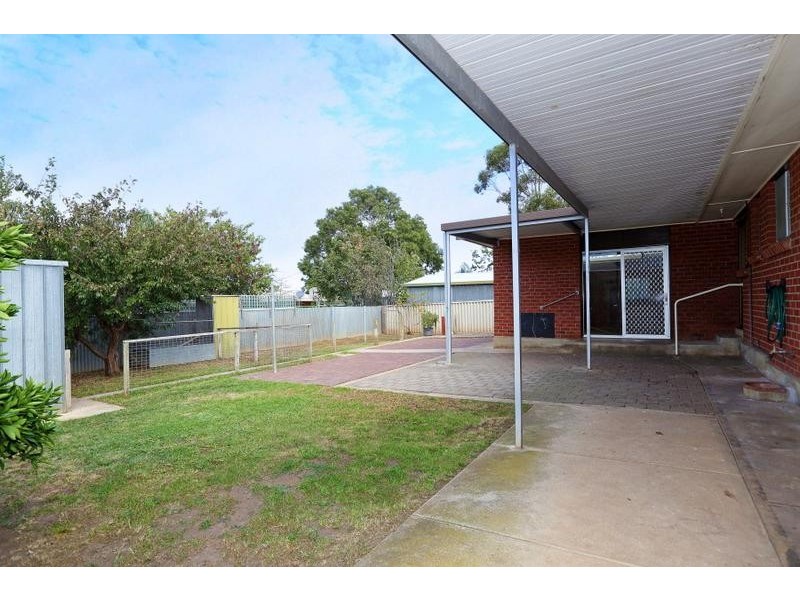 4 Ardross Crescent, Morphett Vale SA 5162