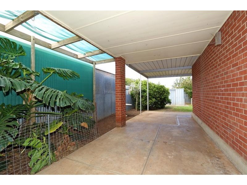 4 Ardross Crescent, Morphett Vale SA 5162