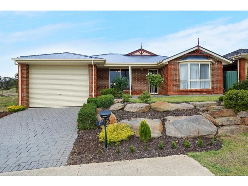 11 Ambrosini Court, Woodcroft SA 5162