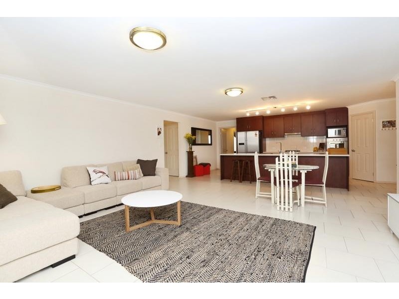 11 Ambrosini Court, Woodcroft SA 5162