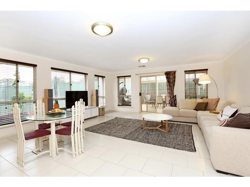 11 Ambrosini Court, Woodcroft SA 5162