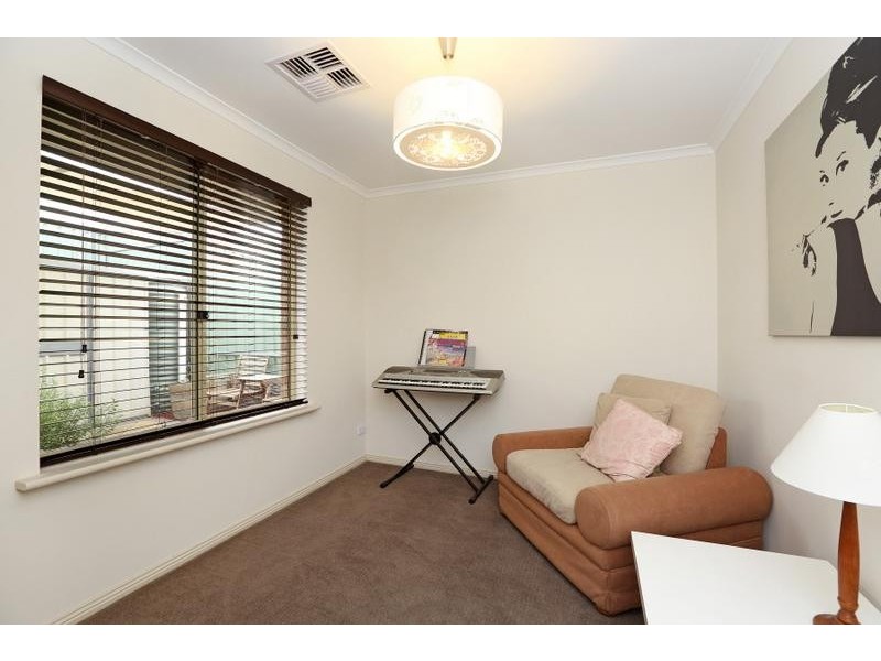 11 Ambrosini Court, Woodcroft SA 5162