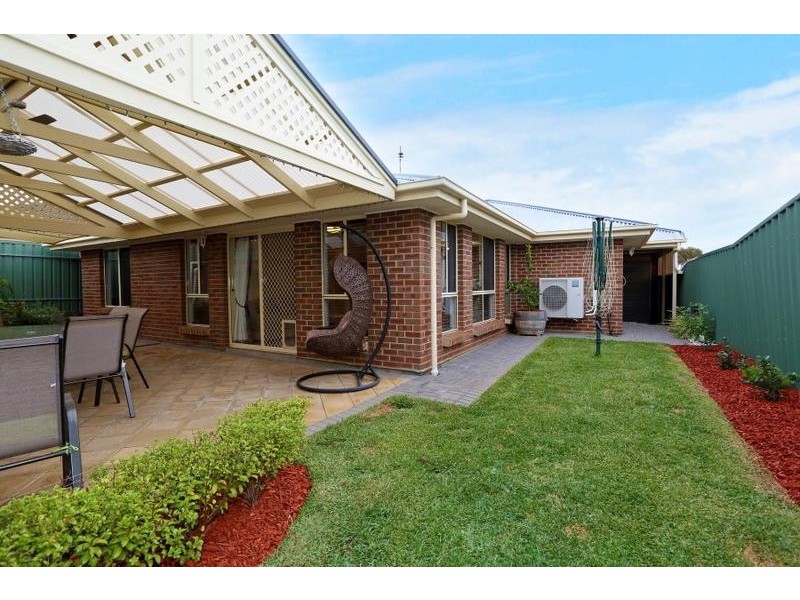 11 Ambrosini Court, Woodcroft SA 5162