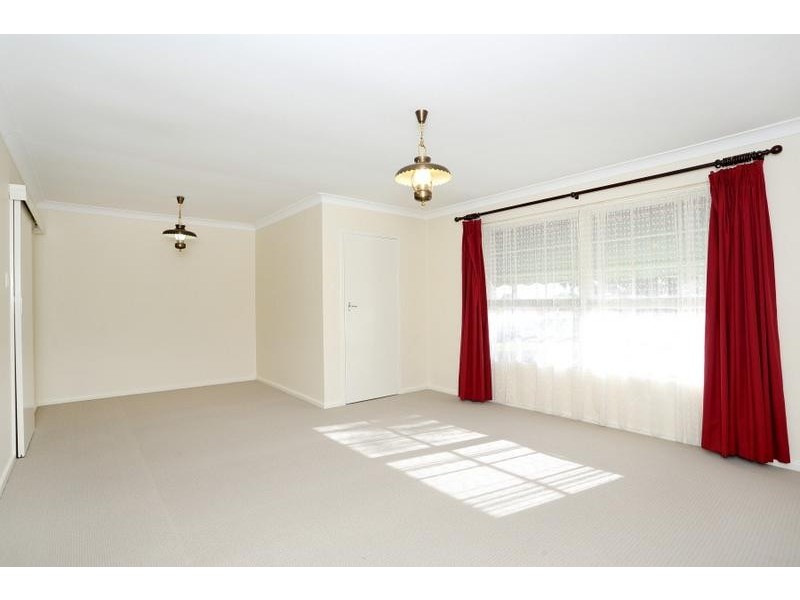 56 Lynlee Crescent, Huntfield Heights SA 5163