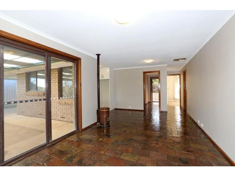12 Vaucluse Drive, Happy Valley SA 5159