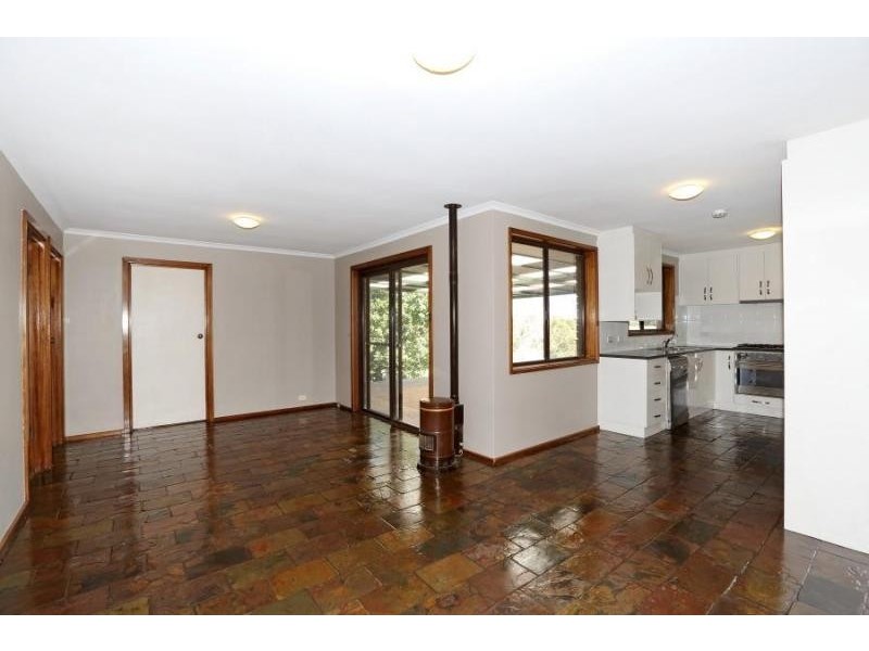 12 Vaucluse Drive, Happy Valley SA 5159