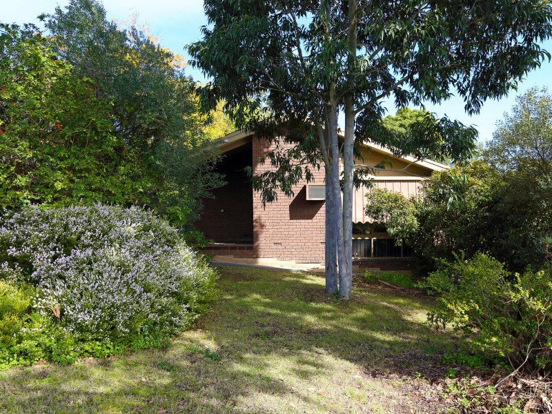 8 Tripoli Road, Happy Valley SA 5159