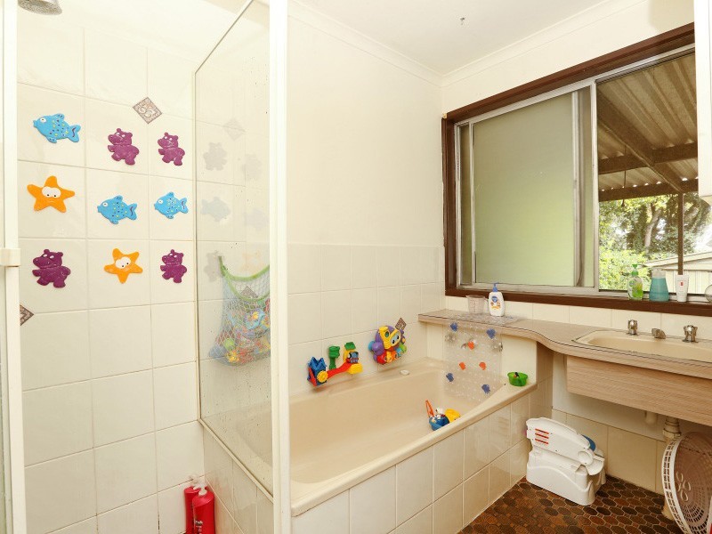 8 Tripoli Road, Happy Valley SA 5159