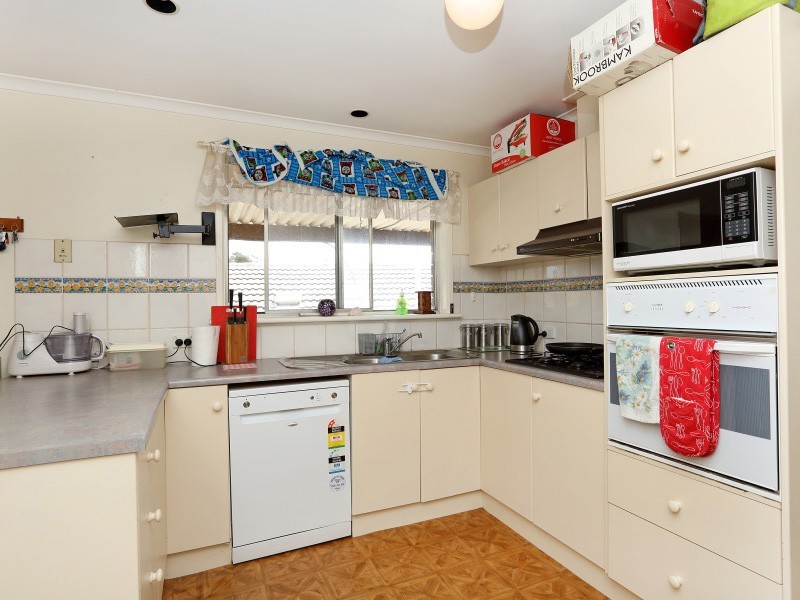 8 Tripoli Road, Happy Valley SA 5159