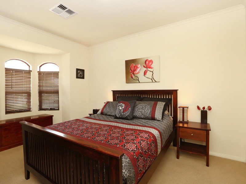 8a Diagonal Way, Oaklands Park SA 5046
