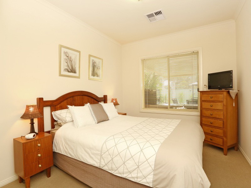 8a Diagonal Way, Oaklands Park SA 5046