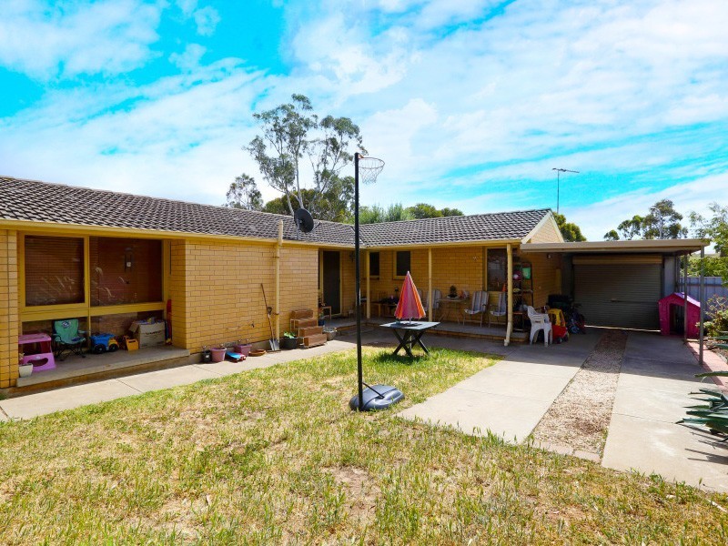 6 Eugene Crescent, Christie Downs SA 5164