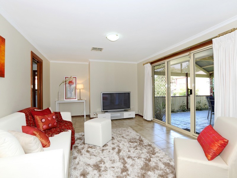 4 Oakhill Crescent, Morphett Vale SA 5162