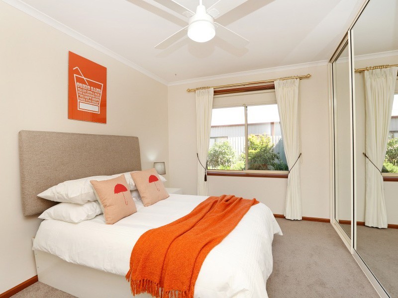 4 Oakhill Crescent, Morphett Vale SA 5162