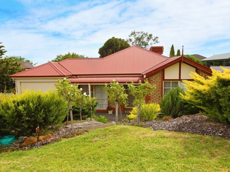 35 Greenfield Rise, Aberfoyle Park SA 5159