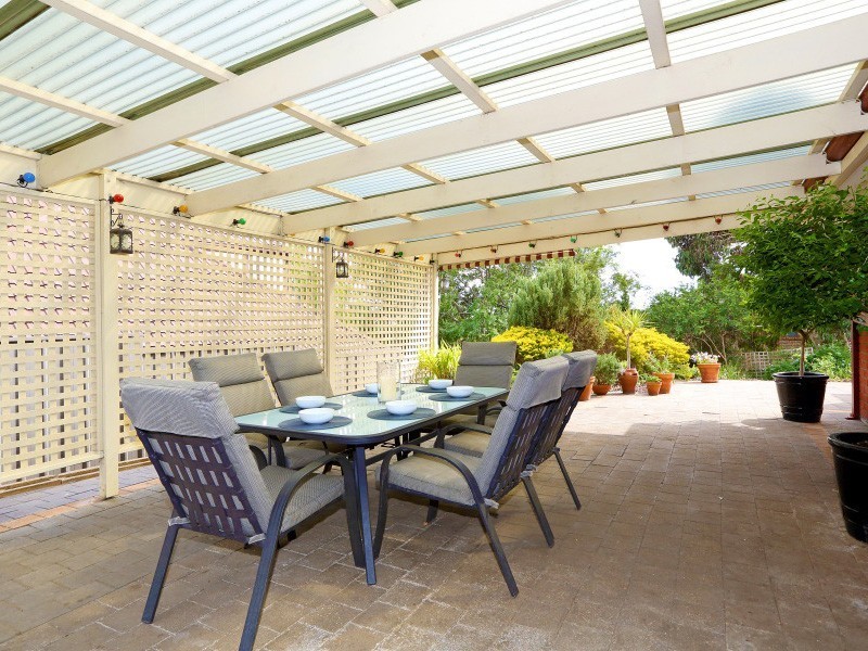 35 Greenfield Rise, Aberfoyle Park SA 5159