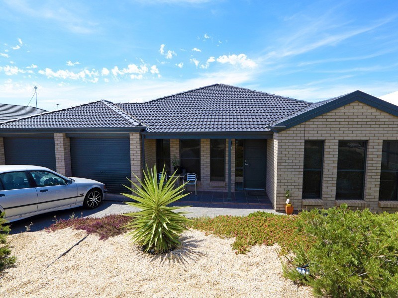 7 Busselton Road, Seaford Rise SA 5169