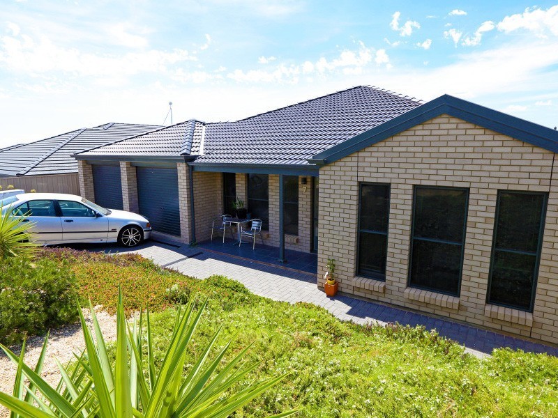 7 Busselton Road, Seaford Rise SA 5169