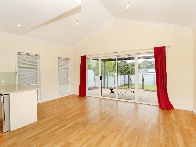 8a Dalkeith Avenue, Morphett Vale SA 5162