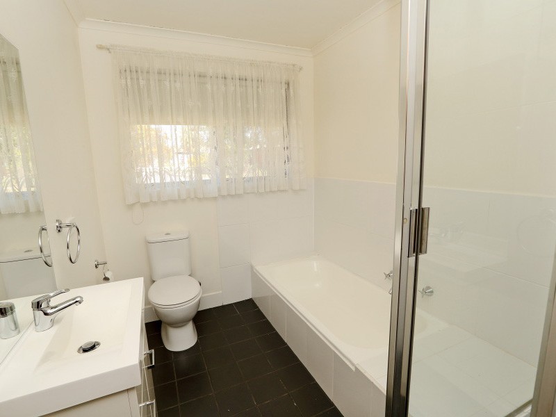 18 Larrimah Road, Morphett Vale SA 5162