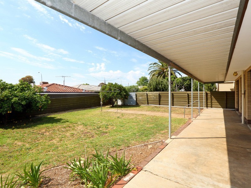 18 Larrimah Road, Morphett Vale SA 5162