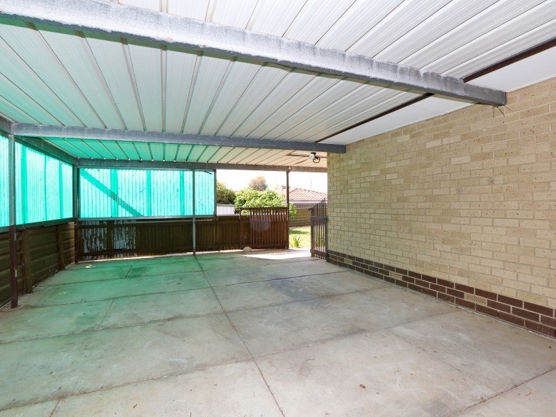 18 Larrimah Road, Morphett Vale SA 5162