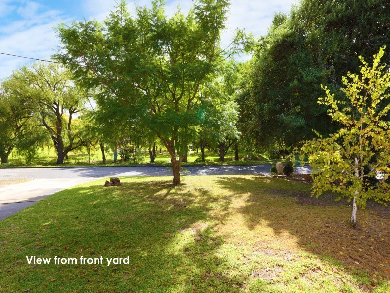 13 Banff Court, Happy Valley SA 5159