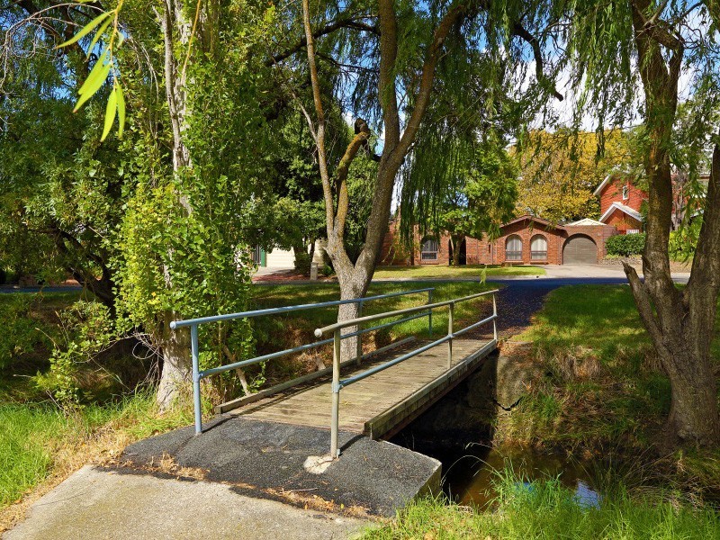 13 Banff Court, Happy Valley SA 5159