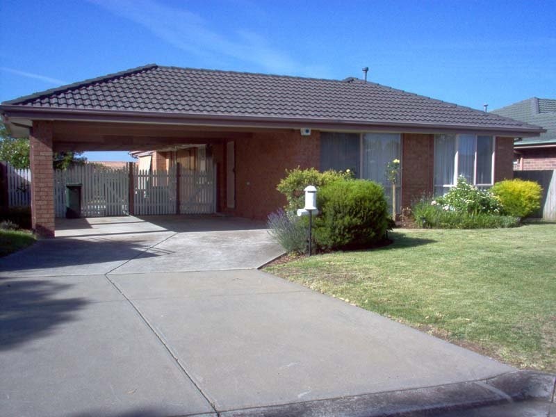 21 Harness Court, Sydenham VIC 3037
