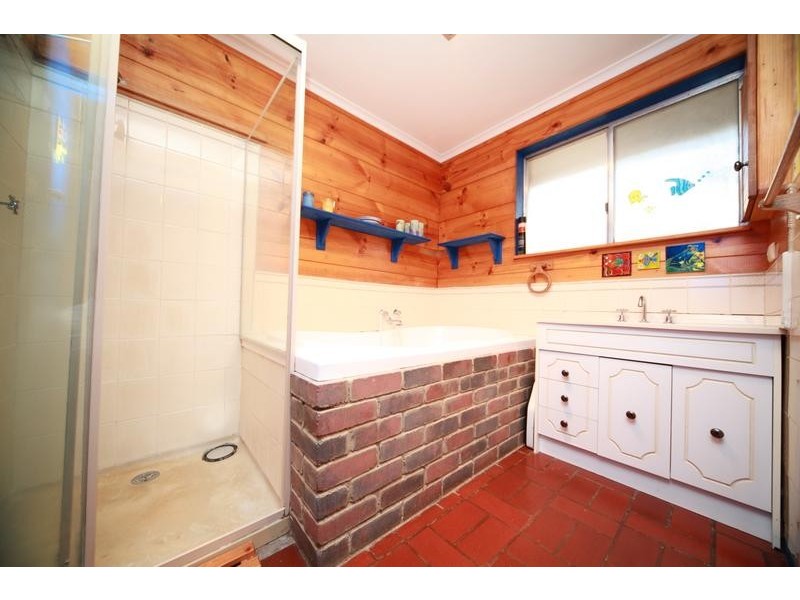 114 Kings Road, St Albans VIC 3021