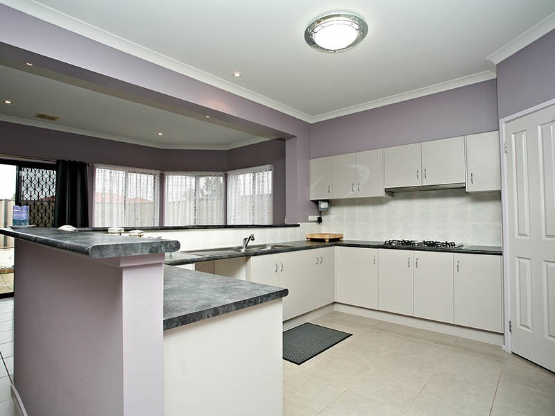 20 Tenterfield Drive, Burnside Heights VIC 3023