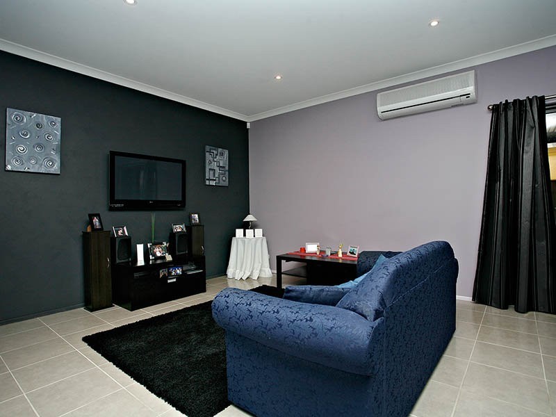 20 Tenterfield Drive, Burnside Heights VIC 3023