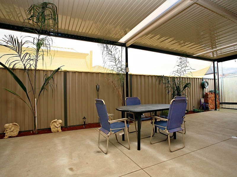 20 Tenterfield Drive, Burnside Heights VIC 3023