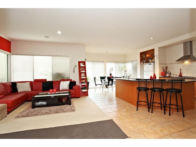 Taylors Hill VIC 3037