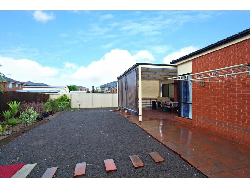 Taylors Hill VIC 3037