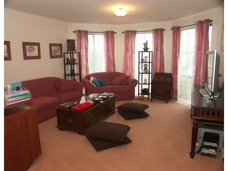 Caroline Springs VIC 3023