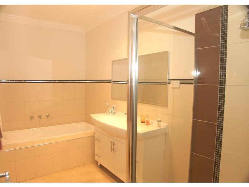 Taylors Hill VIC 3037