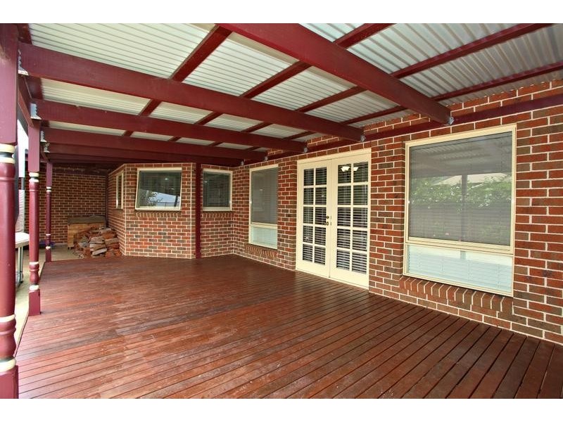 Taylors Hill VIC 3037