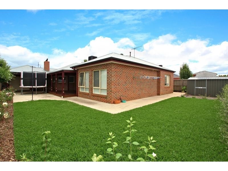 Taylors Hill VIC 3037