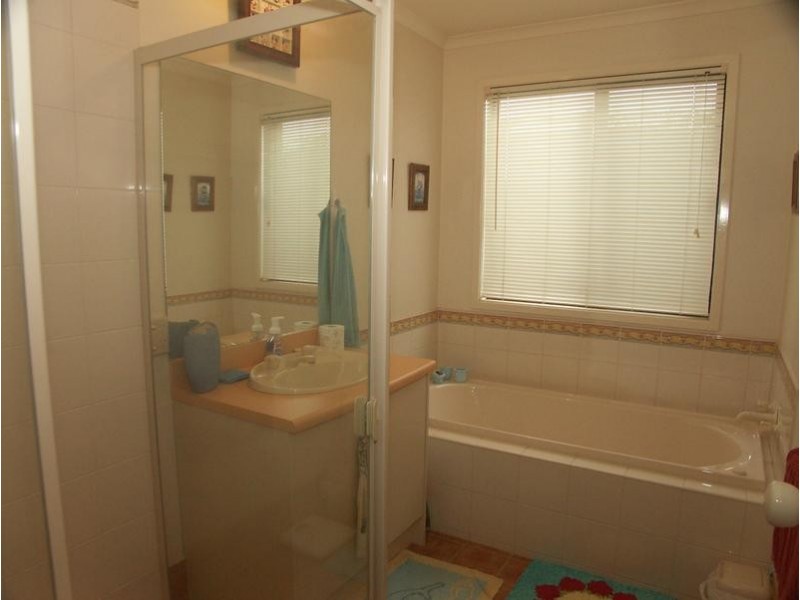 Caroline Springs VIC 3023