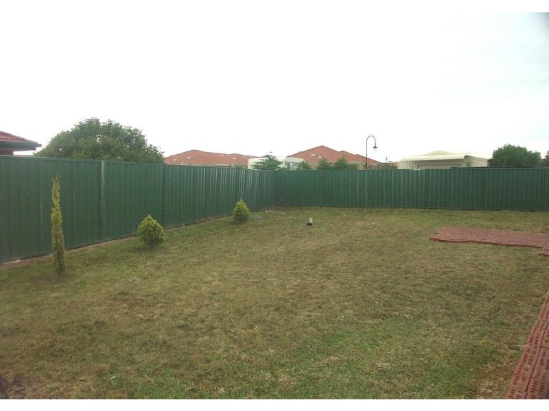 Caroline Springs VIC 3023