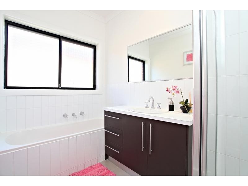 Taylors Hill VIC 3037