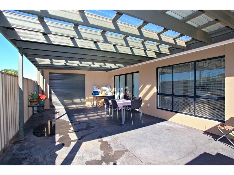 Taylors Hill VIC 3037