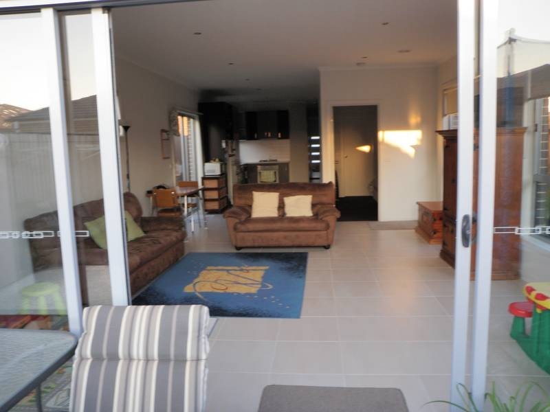 2/35 Memphis Drive, Truganina VIC 3029