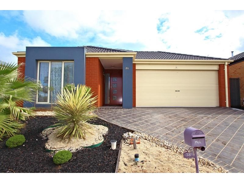 Caroline Springs VIC 3023